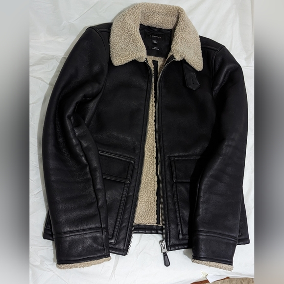 Le Chateau unisex xs/s jacket, looks brand new. - Picture 5 of 6